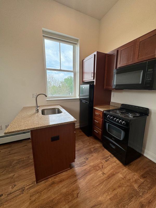 591 Terrace Blvd ##114 - Photo 2 of 10