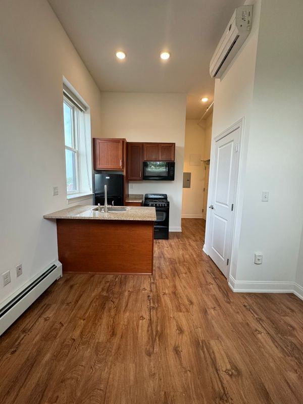 591 Terrace Blvd ##114 - Photo 4 of 10