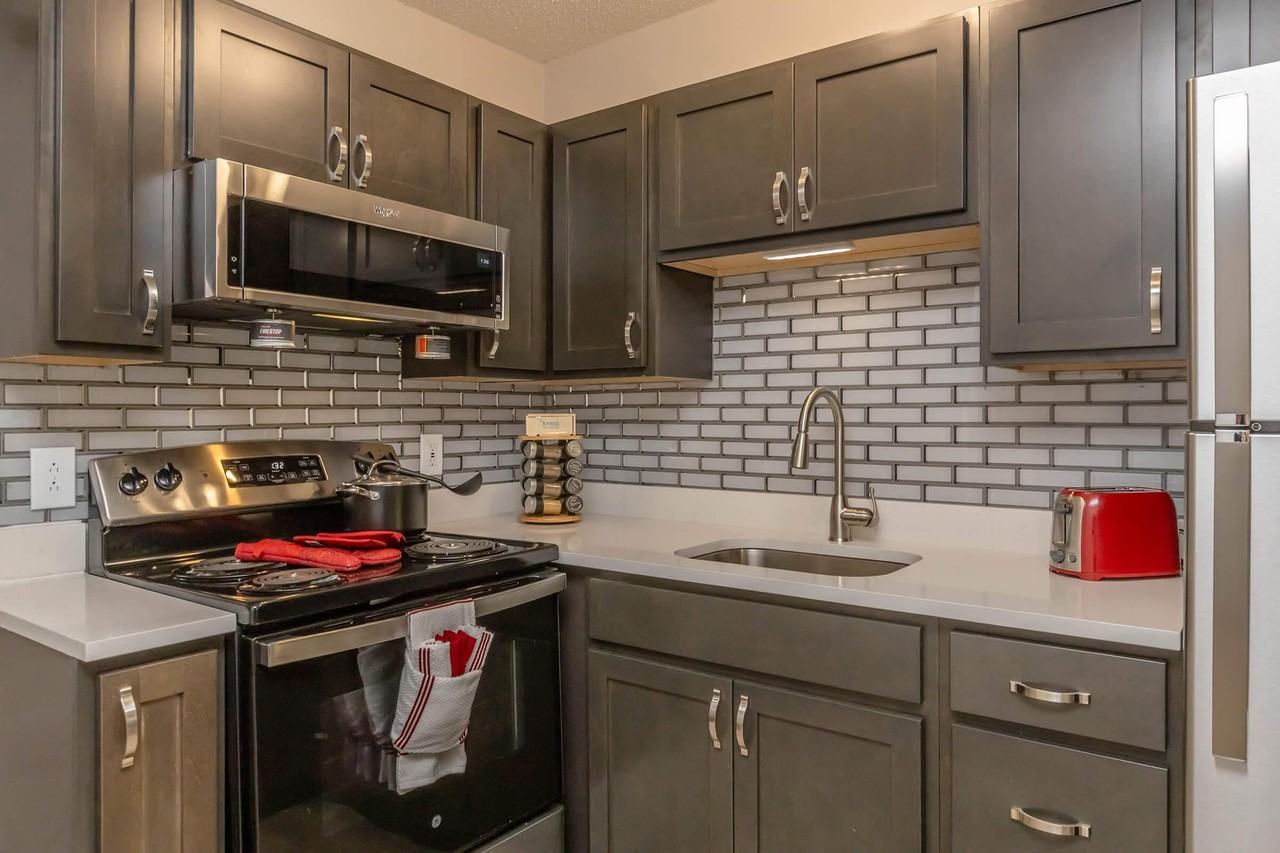 Sunrise Apartments - Photo 6 of 50