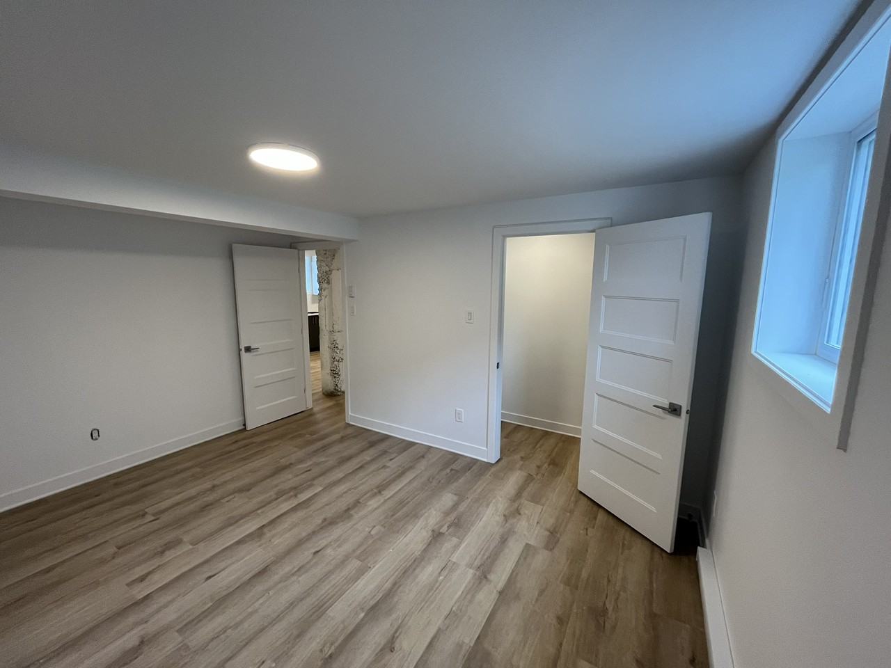 495 Rue Provost - Photo 4 of 13