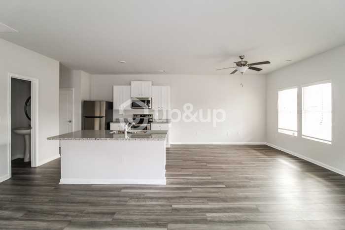 40 Peach Pl - Photo 2 of 15