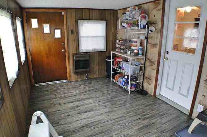 900 School Ln - Photo 2 of 8