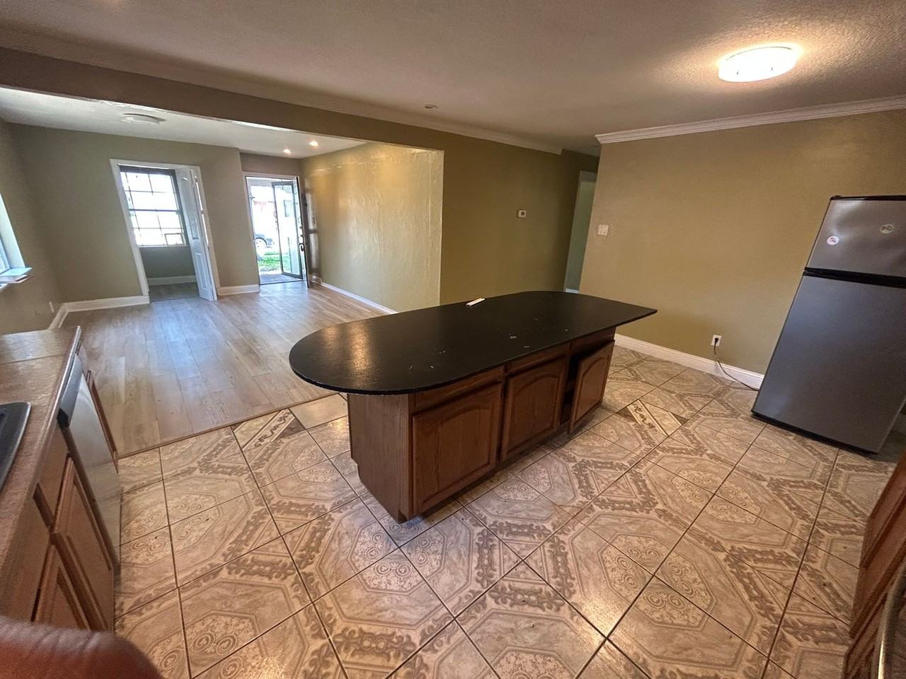 402 Nickens Rd - Photo 6 of 16