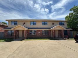 featured image of 1106 Lansberry Ct