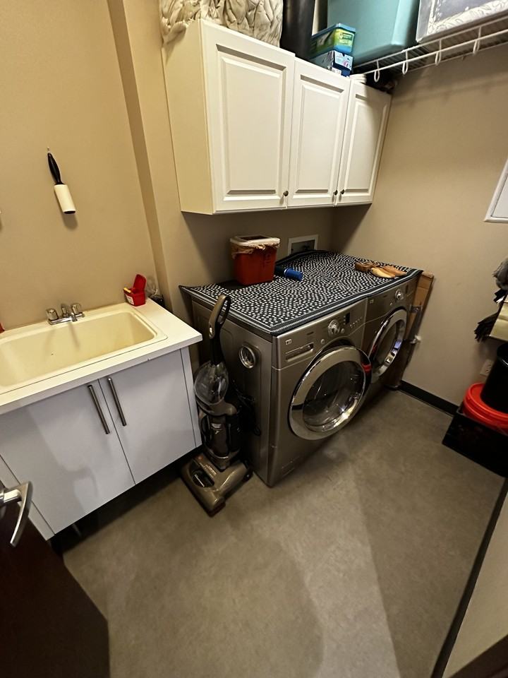 311 E Superior St #902 - Photo 5 of 20