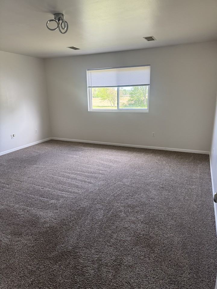 2364 Cherry Tree Ln #NA - Photo 4 of 8