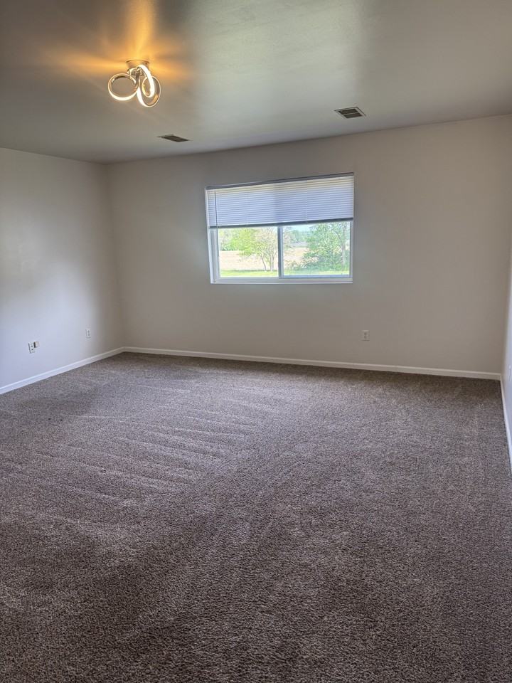 2364 Cherry Tree Ln #NA - Photo 5 of 8