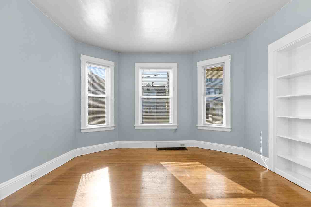 1622 Miller St #FL1 - Photo 2 of 13