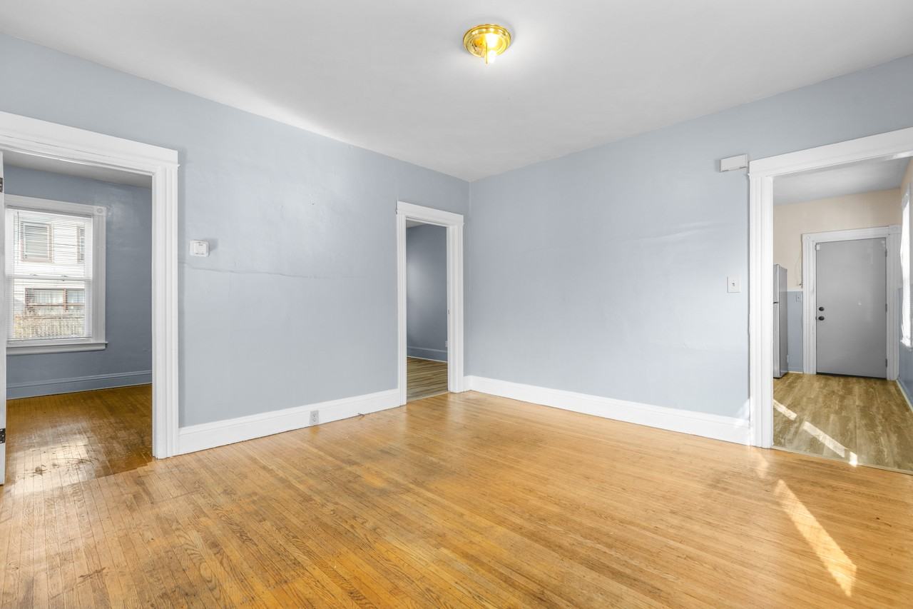 1622 Miller St #FL1 - Photo 3 of 13