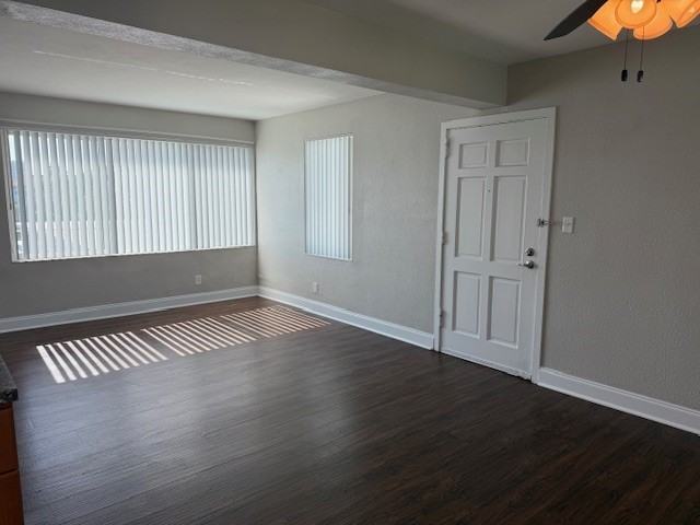 1943 Northeast 6th Court - Photo 4 of 24