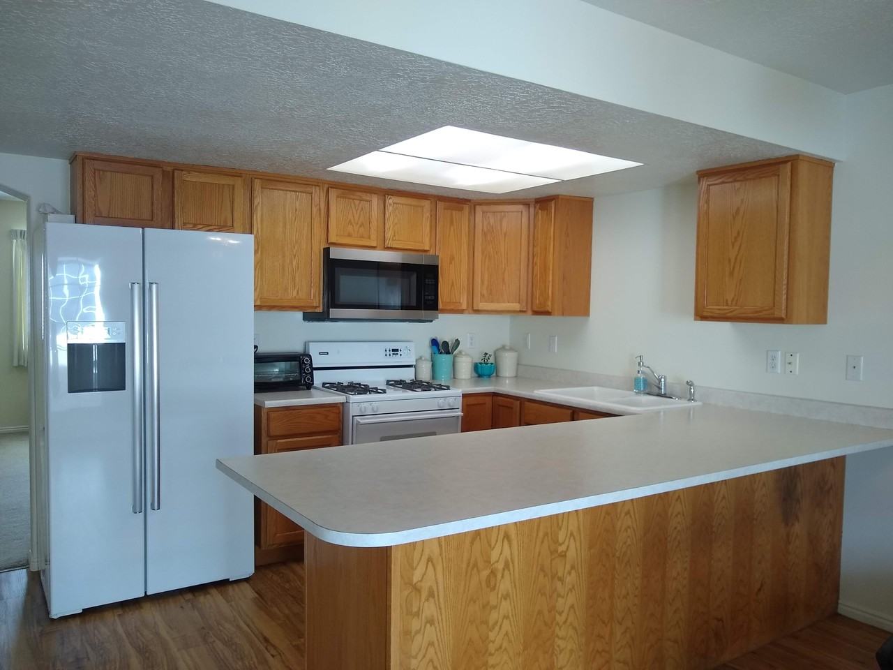 218 Stirling Pl - Photo 4 of 13