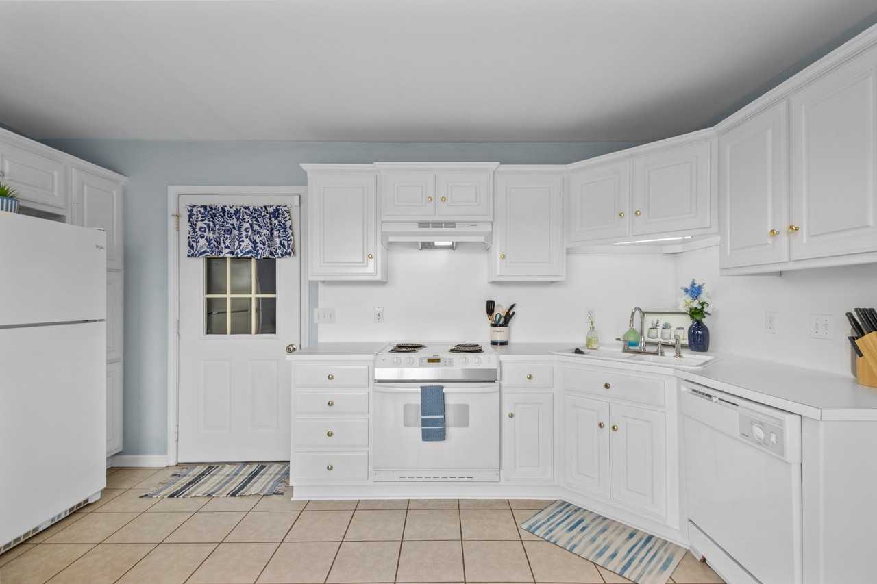 135 Willow Grove Rd #NA - Photo 5 of 32