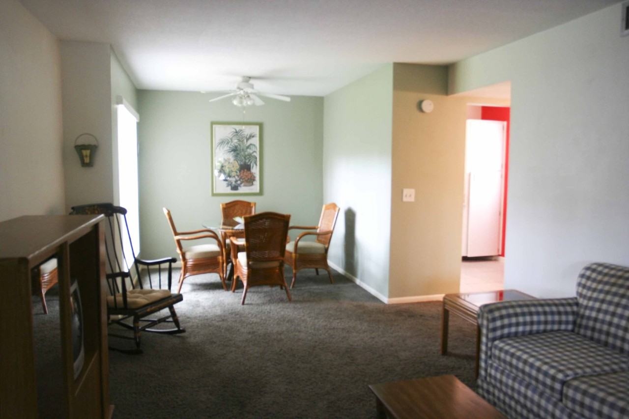 Carrollwood Estates Dr #114 - Photo 4 of 11