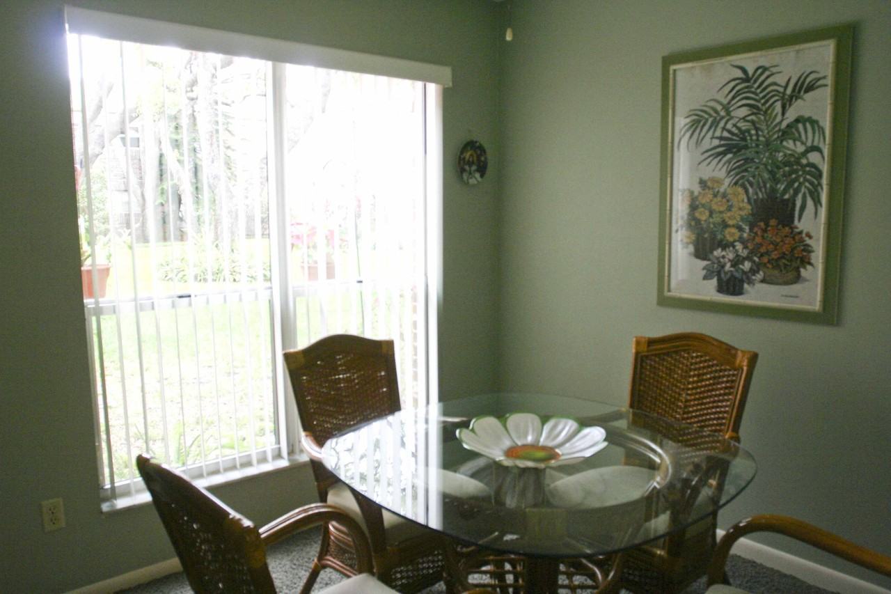 Carrollwood Estates Dr #114 - Photo 7 of 11
