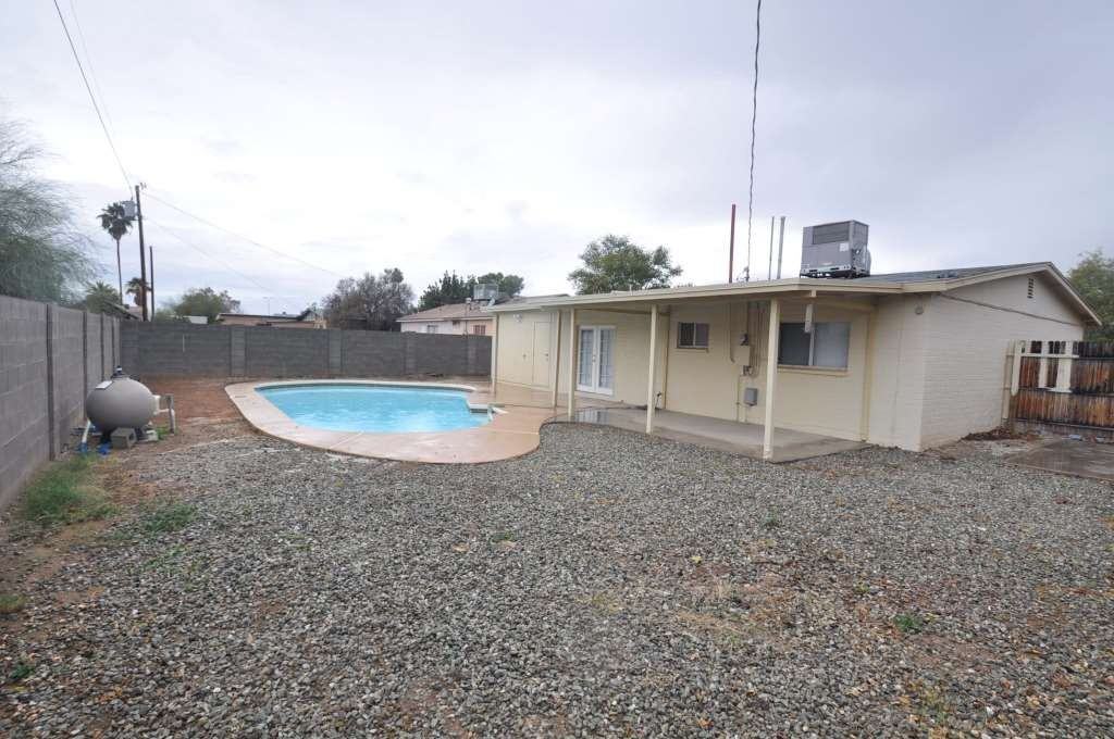 3211 W Acapulco Ln - Photo 2 of 8