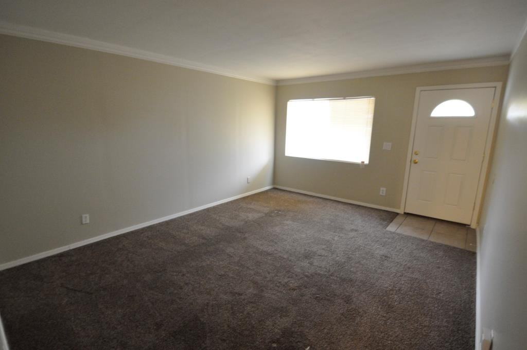 3211 W Acapulco Ln - Photo 3 of 8