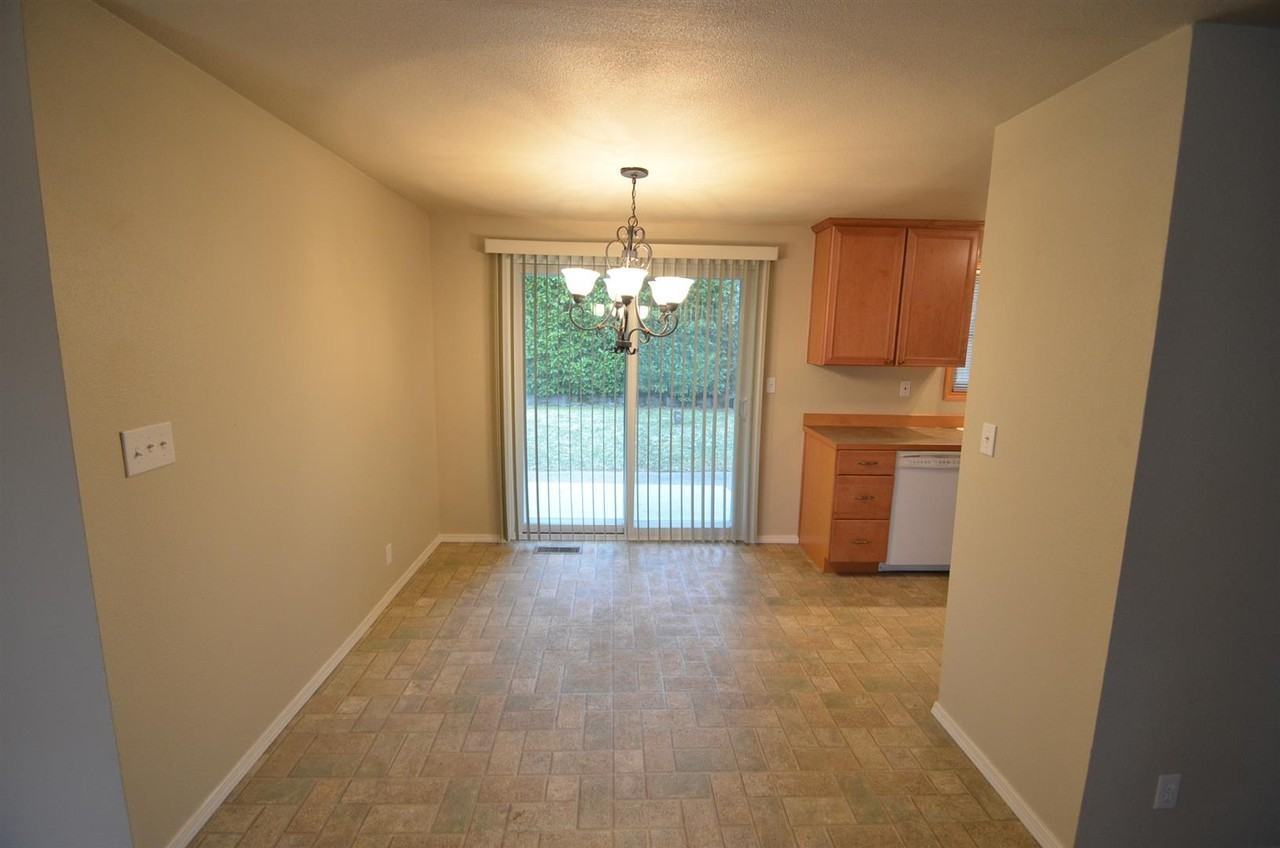 23228 25th Ave S - Photo 3 of 13