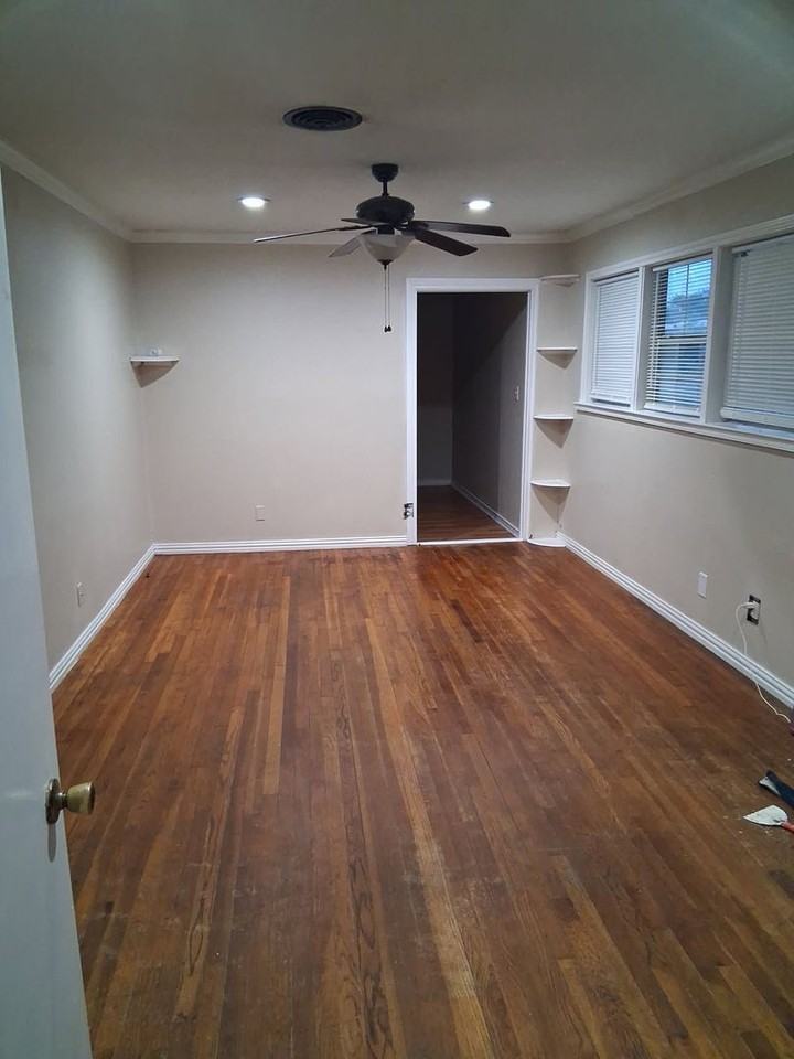 1822 S 39th St - Photo 3 of 22