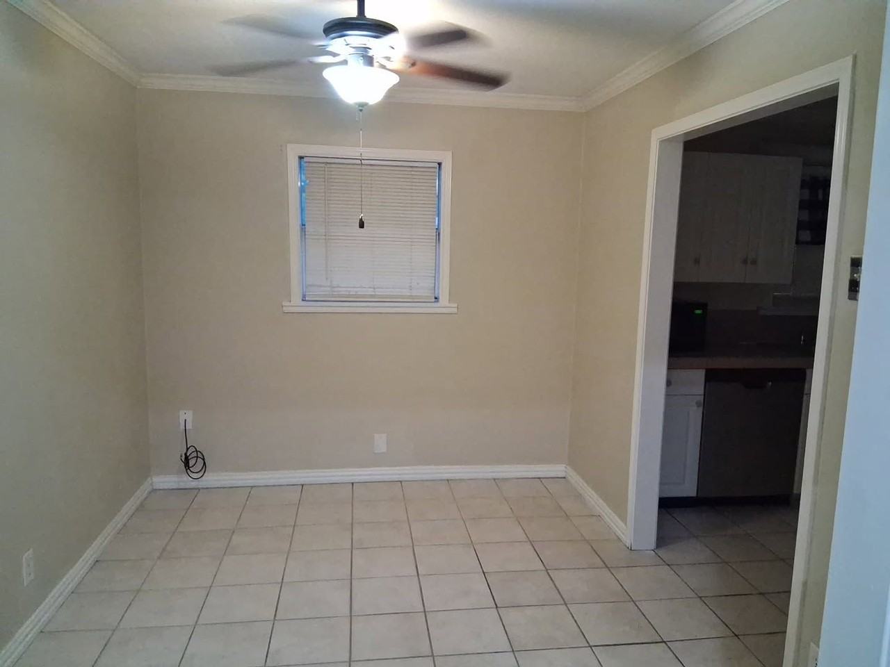 1822 S 39th St - Photo 6 of 22