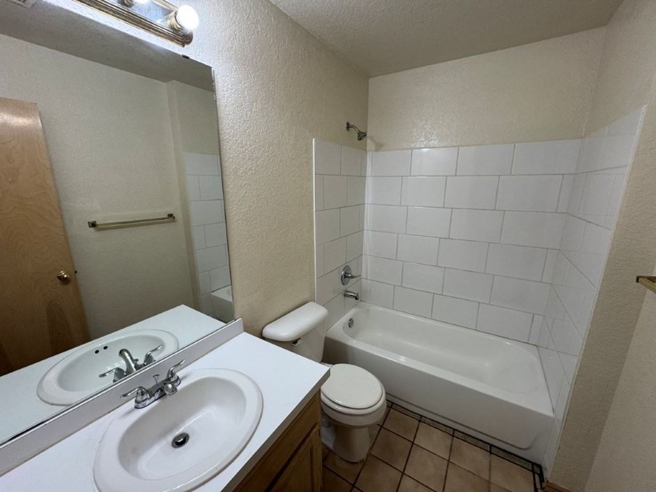 8312 Prairie Ridge Rd - Photo 7 of 16