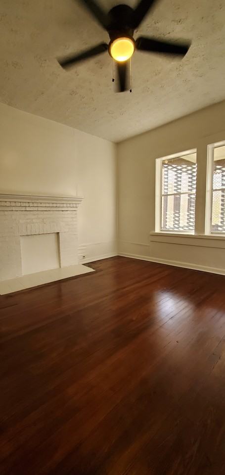 Avenue H Aly N #NA - Photo 5 of 8