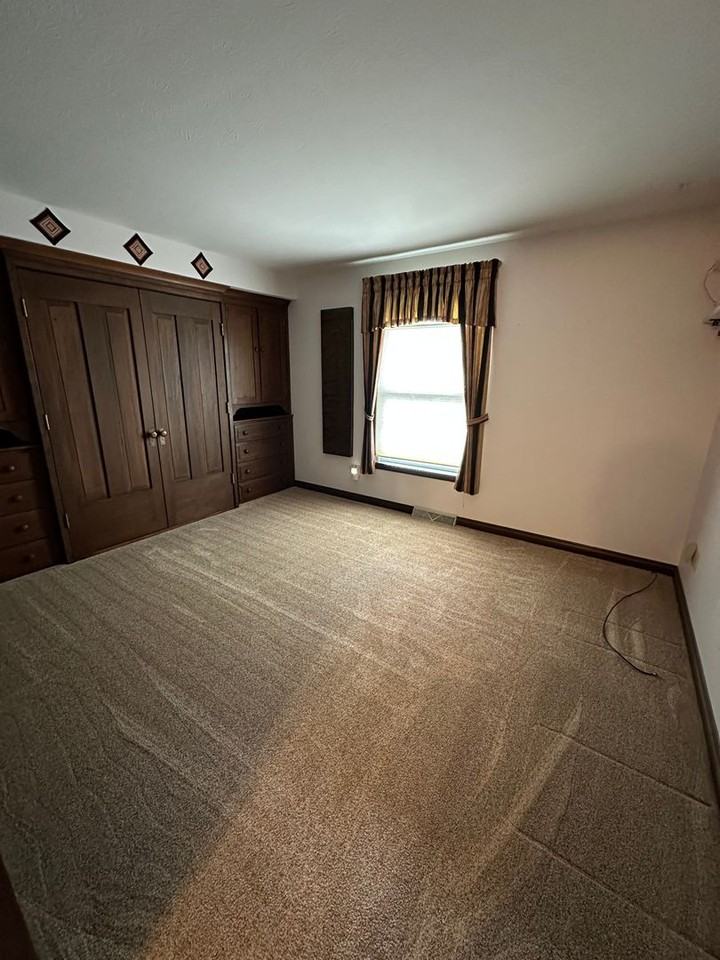 1512 Winsted Dr - Photo 4 of 14