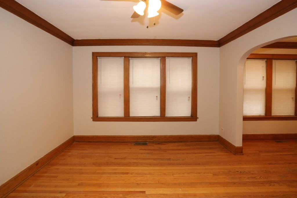 3842 3842 44 N. Bernard St. #3844-1A - Photo 2 of 17
