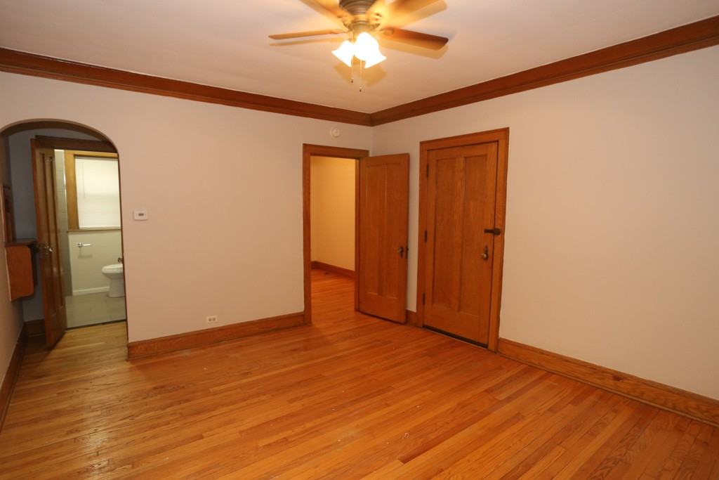 3842 3842 44 N. Bernard St. #3844-1A - Photo 5 of 17