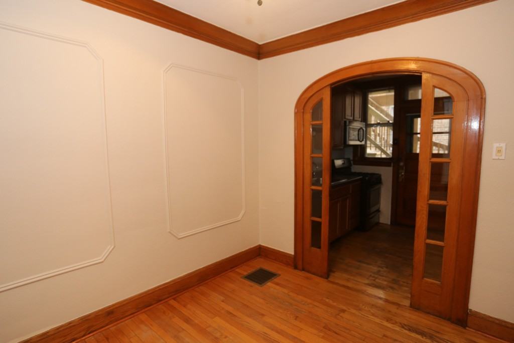 3842 3842 44 N. Bernard St. #3844-1A - Photo 7 of 17
