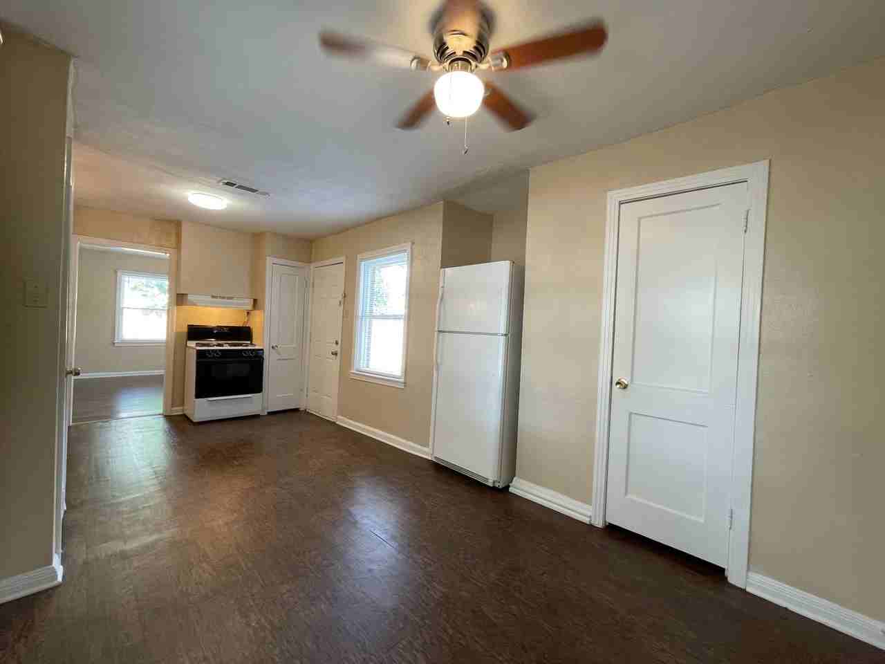2504 Mission St - Photo 5 of 11