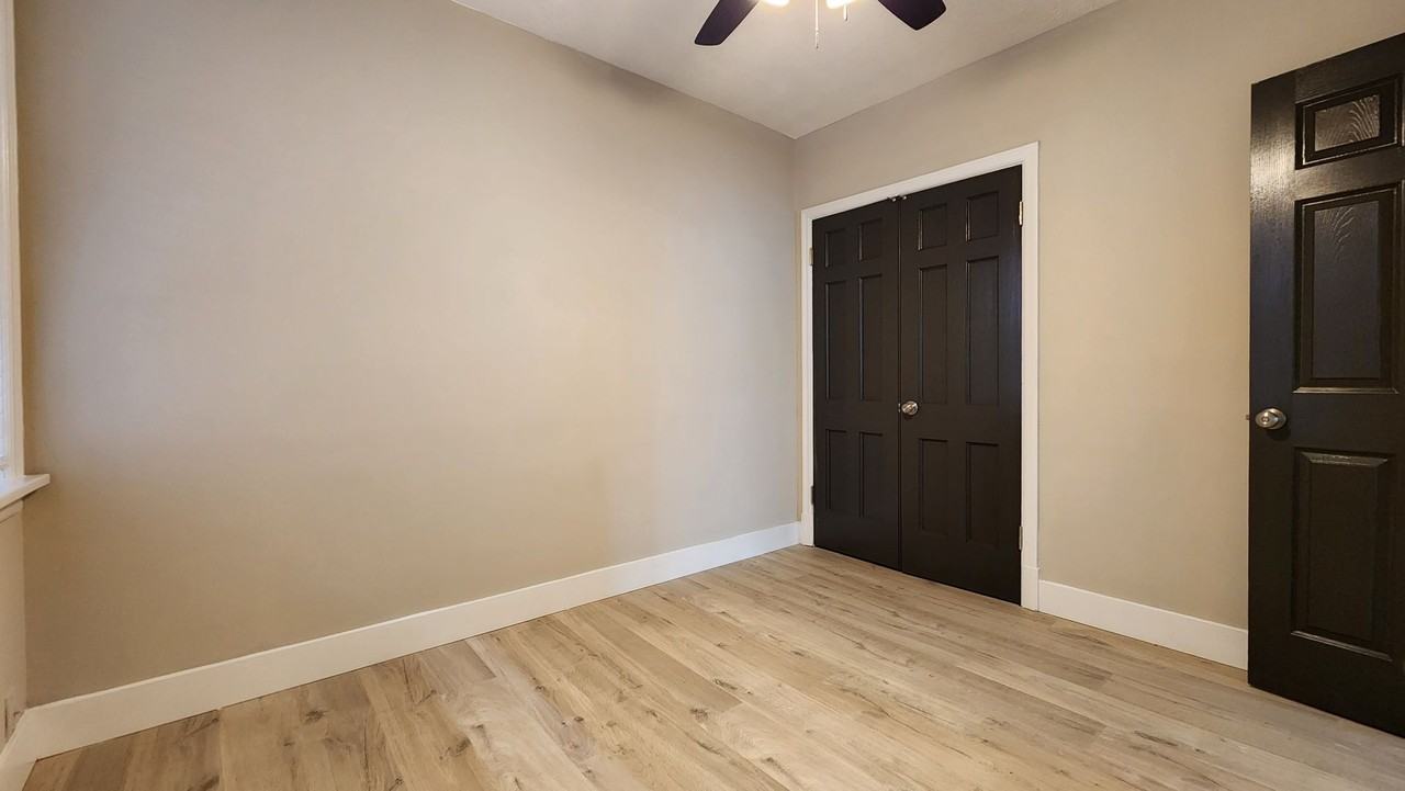 7512 Cromwell - Photo 7 of 14