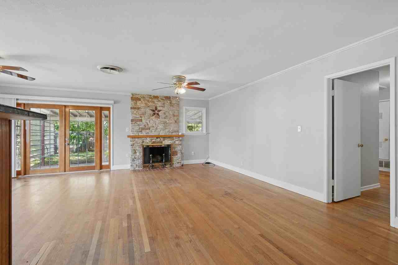 3333 Sayles Blvd - Photo 6 of 23
