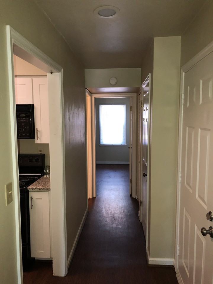1300 Stockley Gdns - Photo 3 of 15