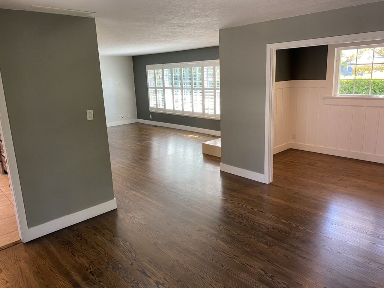 492 Chase St - Photo 5 of 25