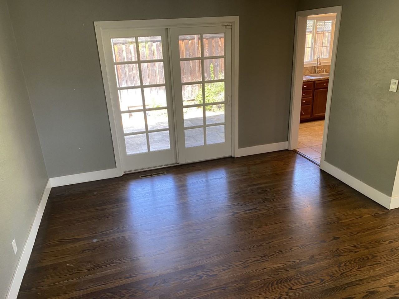 492 Chase St - Photo 6 of 25
