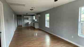 featured image of 3821 Wipprecht St #A