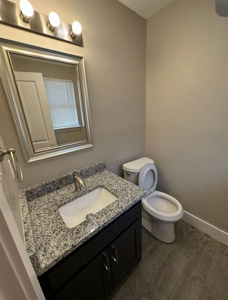 3700 Governor Harris Dr - Photo 7 of 12