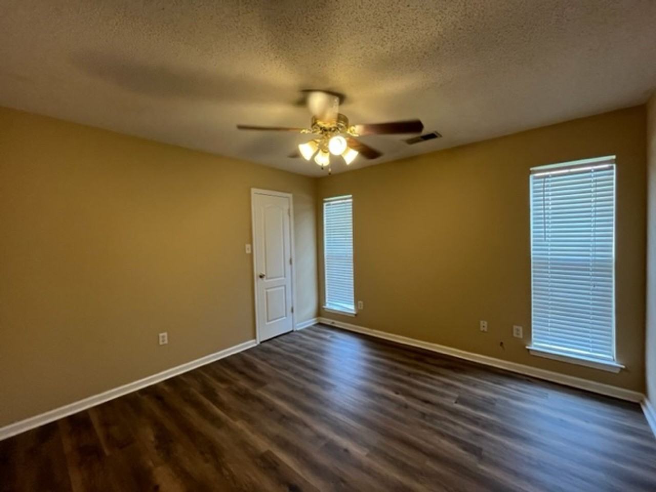 3775 Iron Horse Dr - Photo 4 of 9