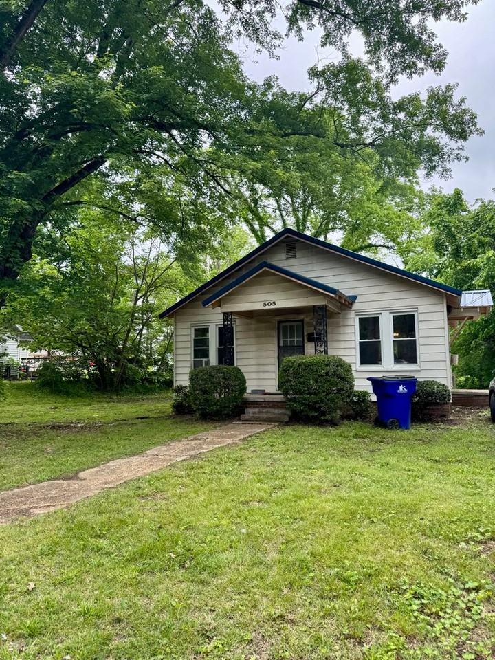 505 Church St - Photo 2 of 9