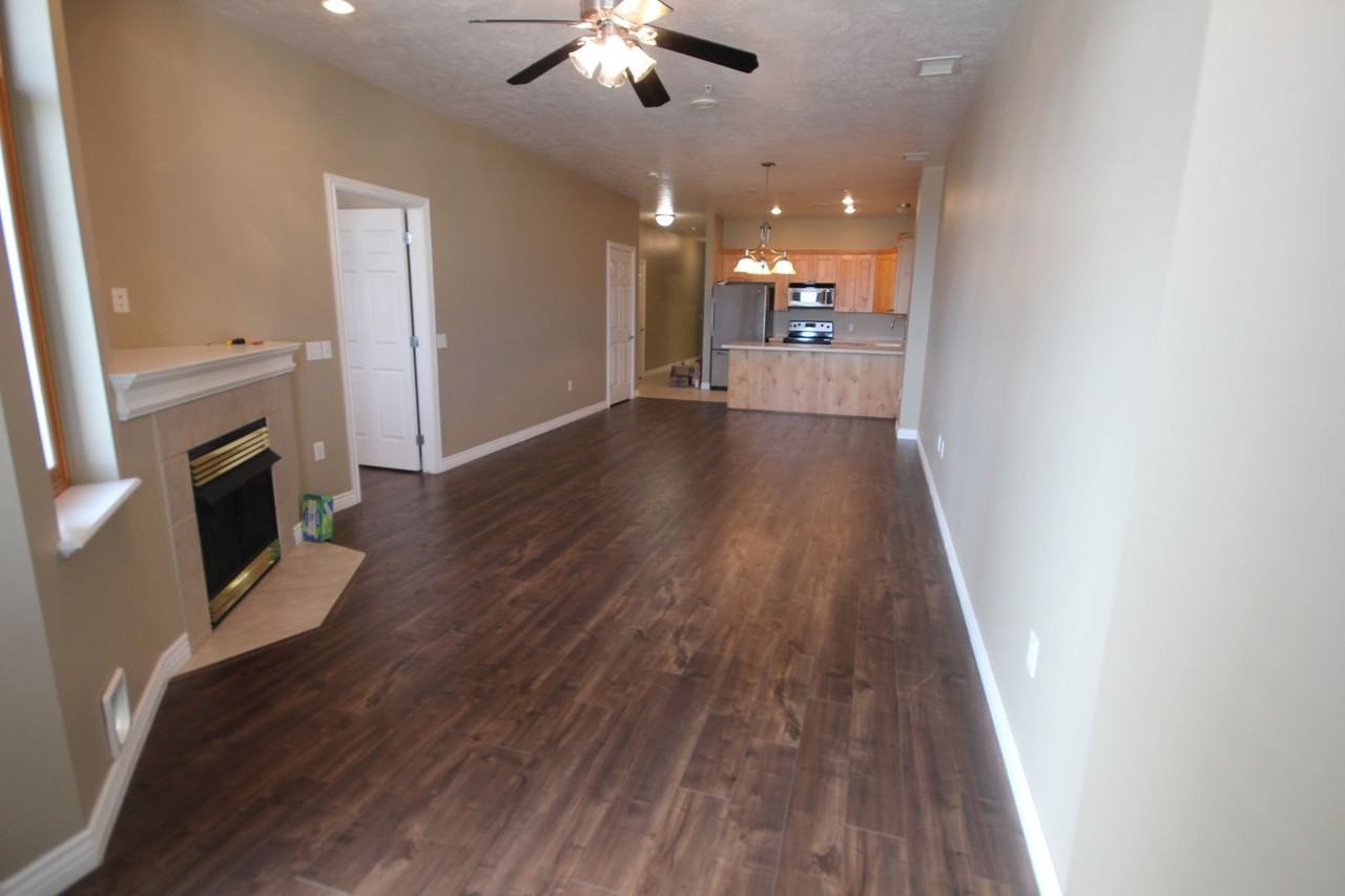 86 N University Ave - Photo 3 of 43