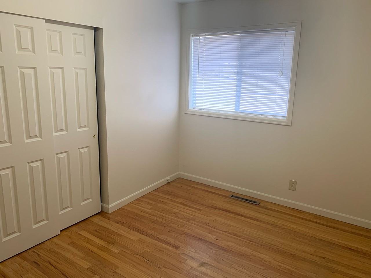 221 Desmet Dr - Photo 6 of 11