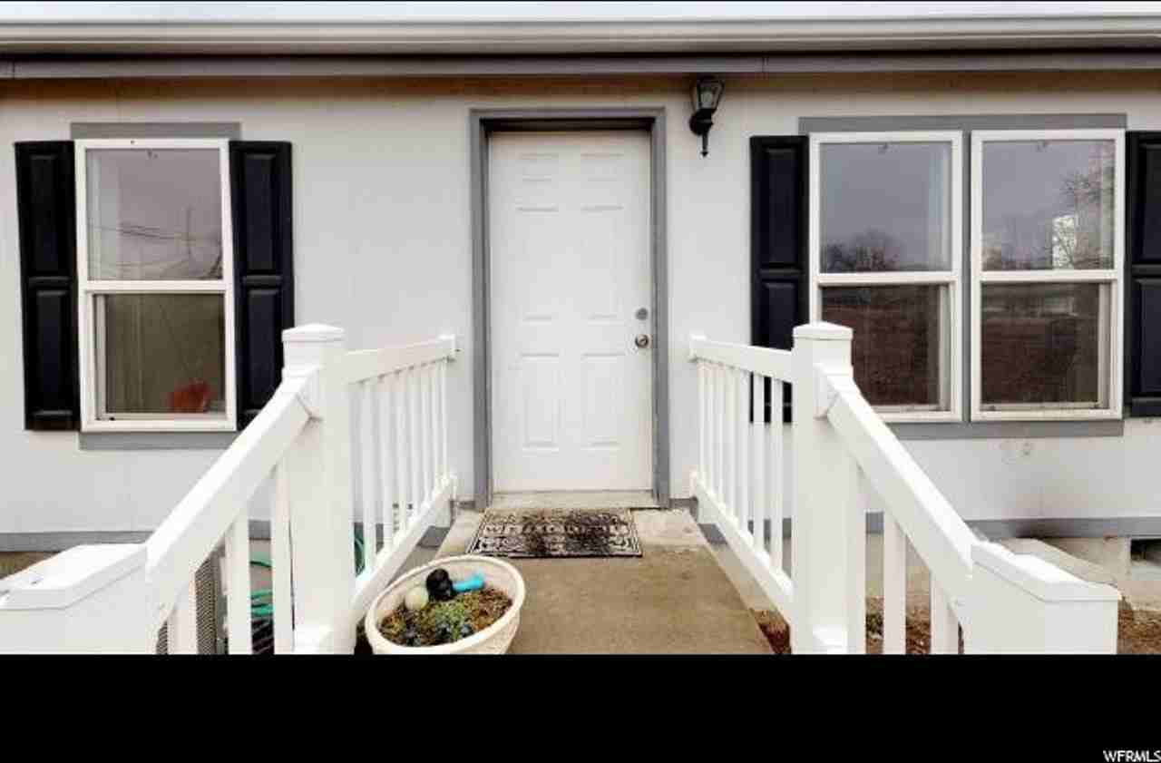 1544 S 50 E - Photo 2 of 20