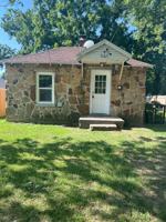 featured image of 2142 W Chestnut St