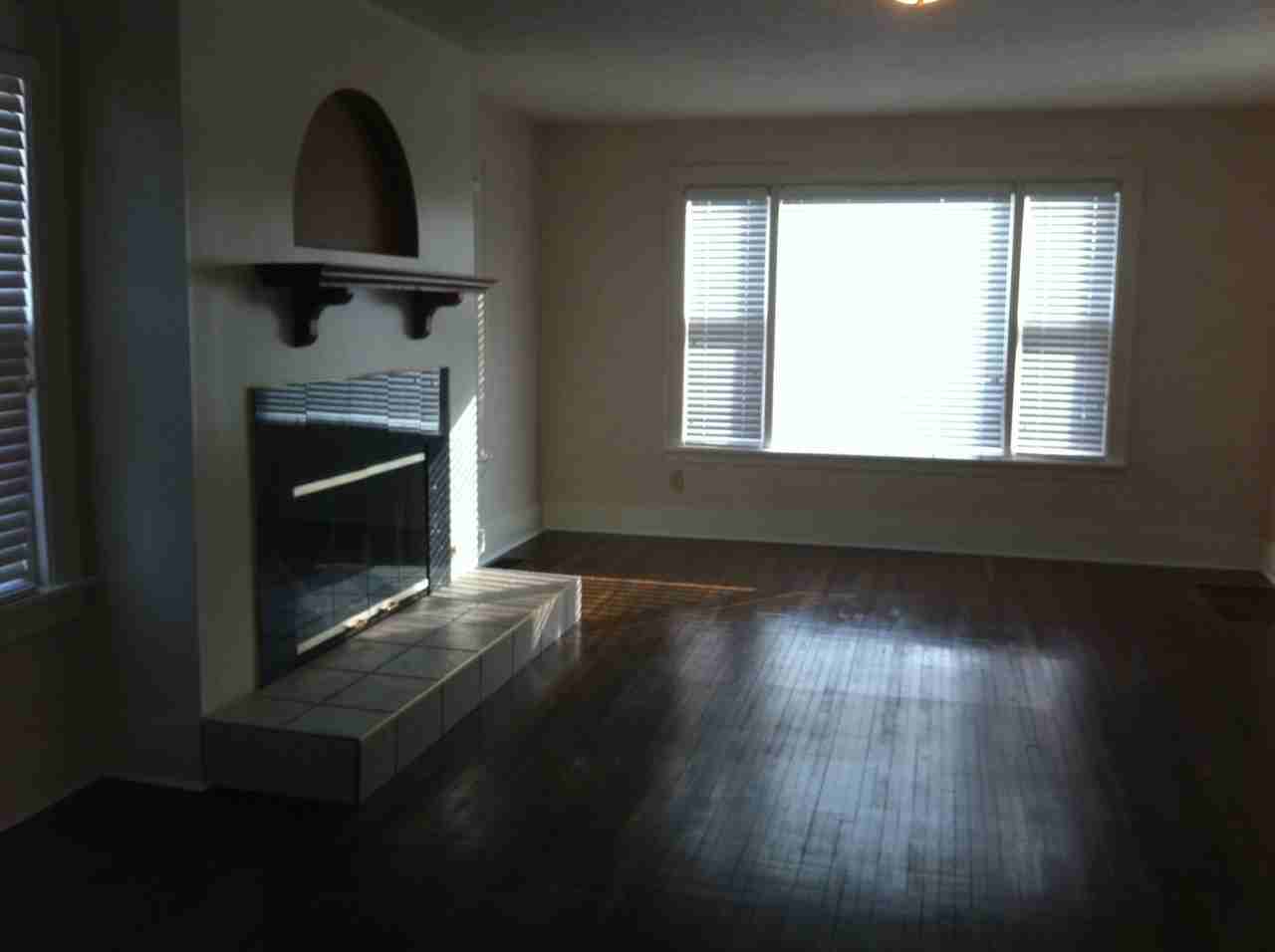 217 S West Blvd - Photo 4 of 7