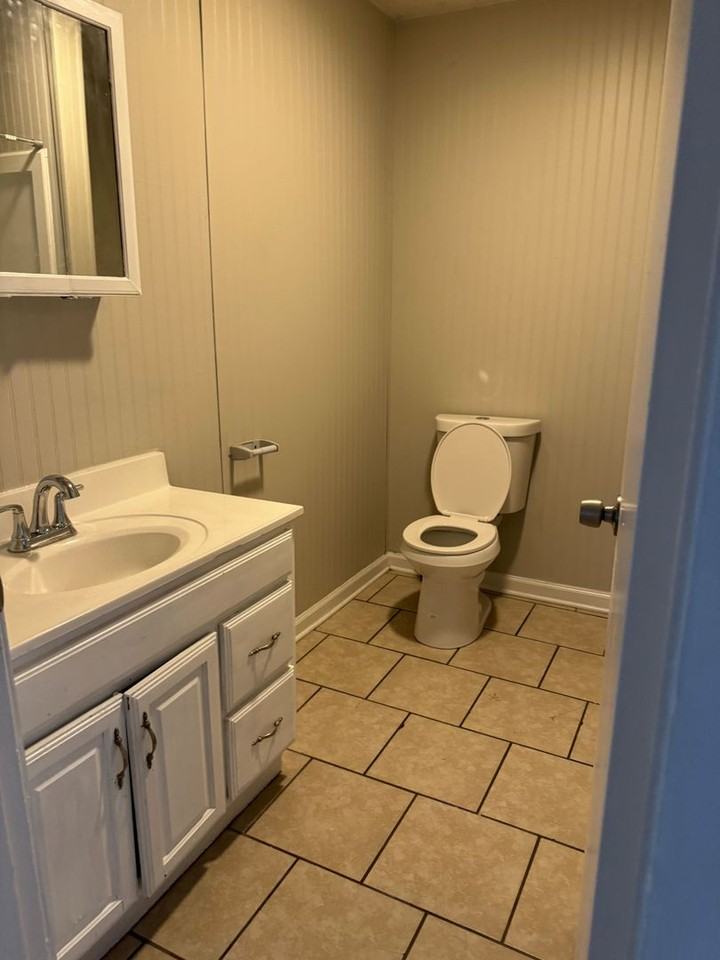 4013 Kenneth Ave - Photo 4 of 6