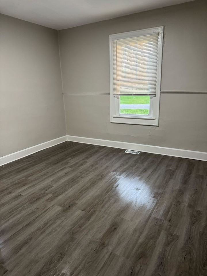 4013 Kenneth Ave - Photo 5 of 6