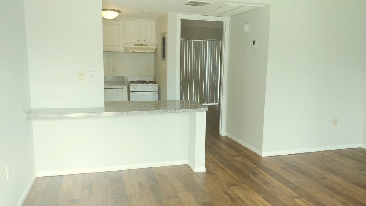 139 Oyster Bay Cir - Photo 7 of 29
