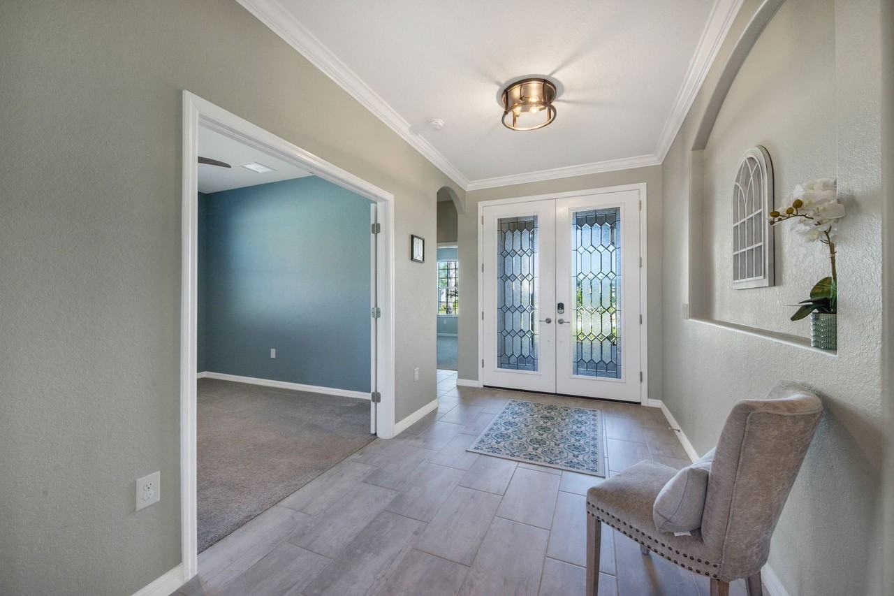 11873 Hickory Estate Cir - Photo 3 of 24