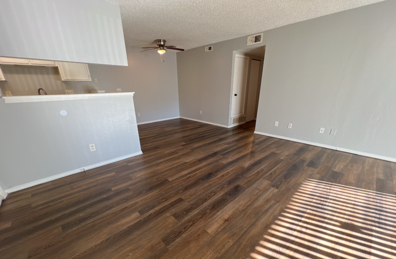 18105 E Ohio Ave #104 - Photo 6 of 19