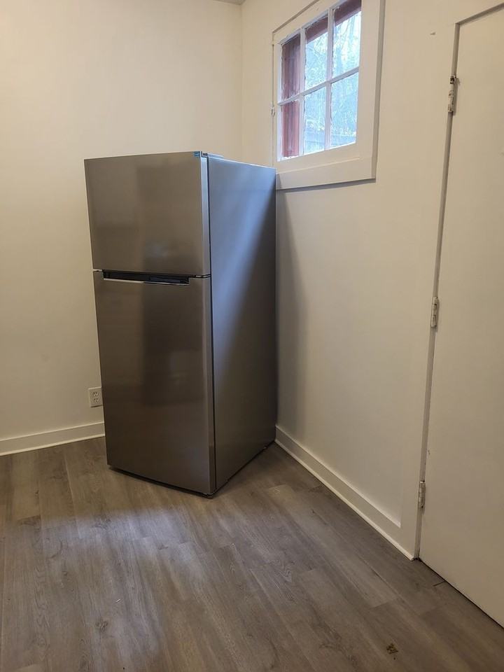 5015 Gertrude St - Photo 3 of 12